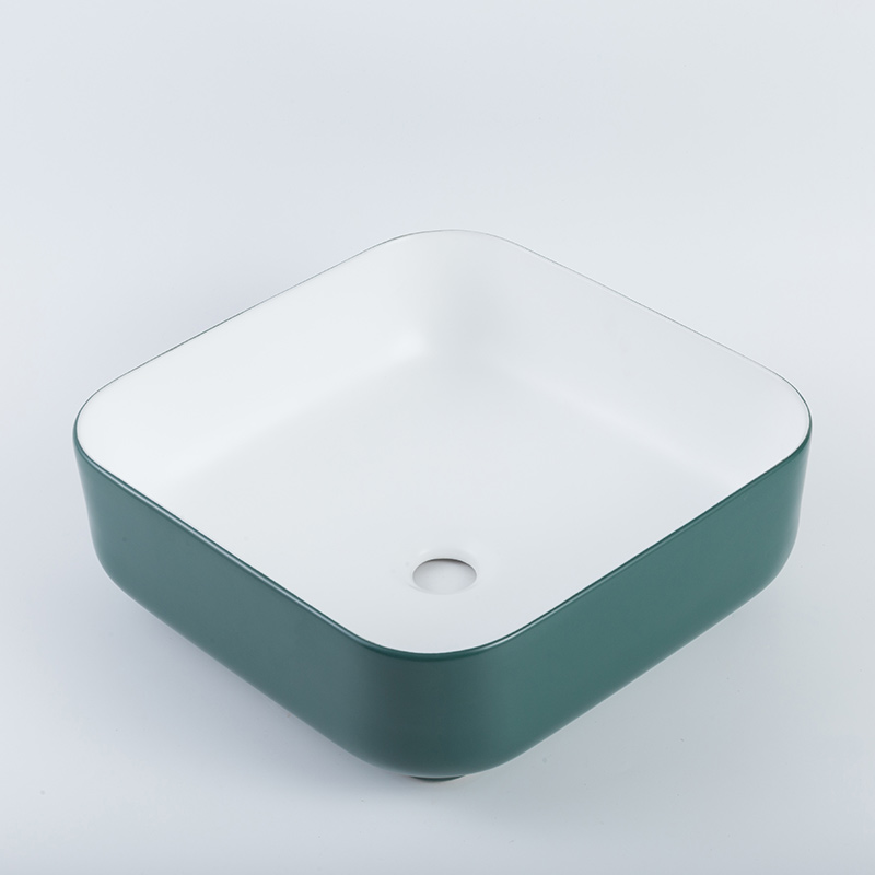 Lavabo de baño con bordes exquisitos y diseño minimalista