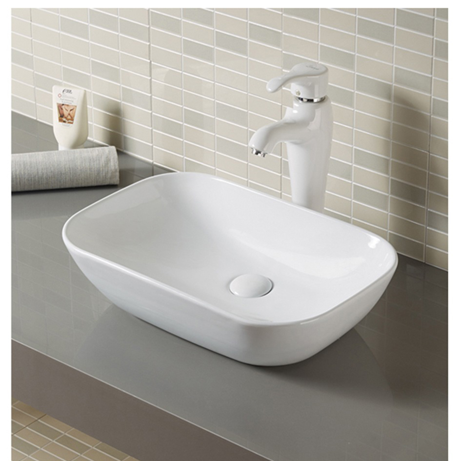 Lavabo de porcelana para baño grande